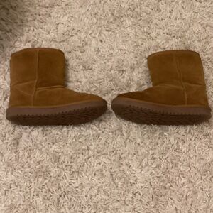 Koolaburra by UGG Brown Suede Boots (ALREADY WATERPROOF!!)
